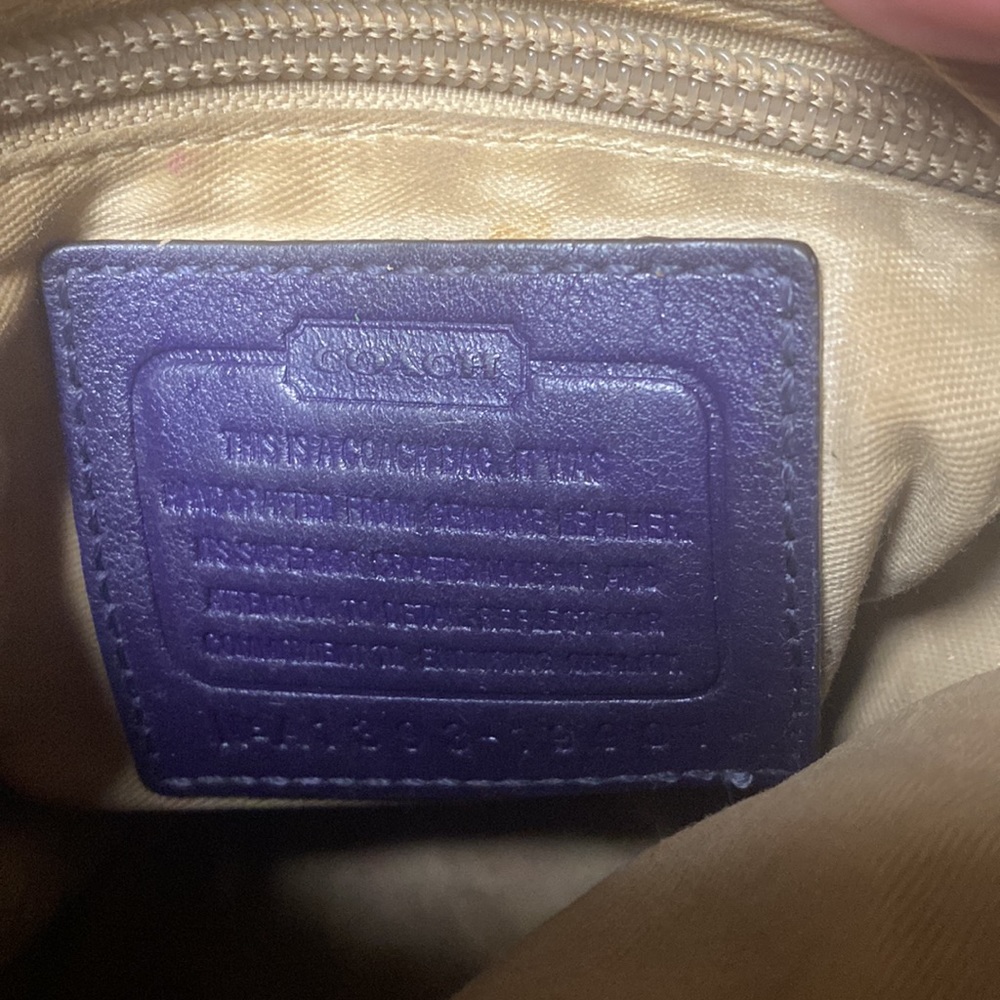 Coach - Picture 4 of 4